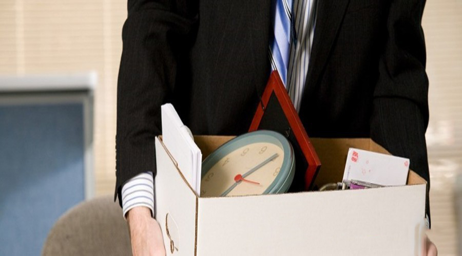 你相信自己會因為拖欠36塊錢被辭退嗎？