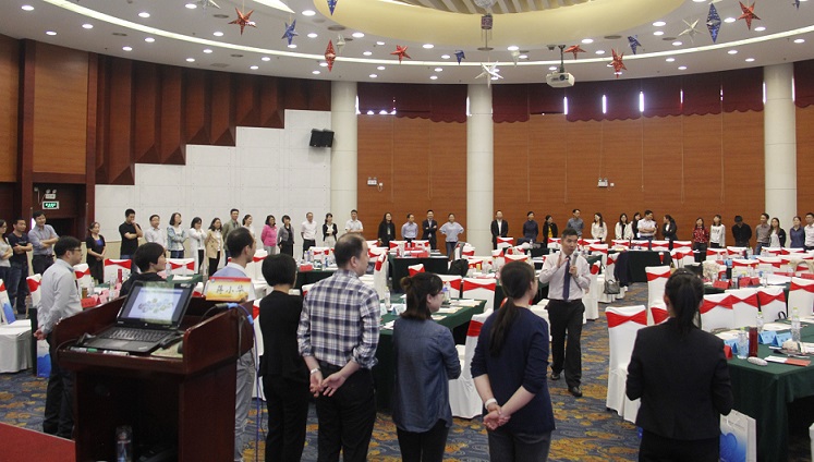  如何把握問責(zé)與容錯的尺度？