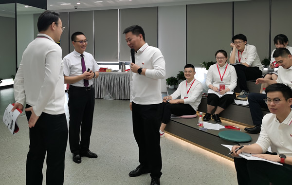 返聘！武漢某金融公司青年英才成長工程《有效溝通與執(zhí)行力》精彩課程回顧！